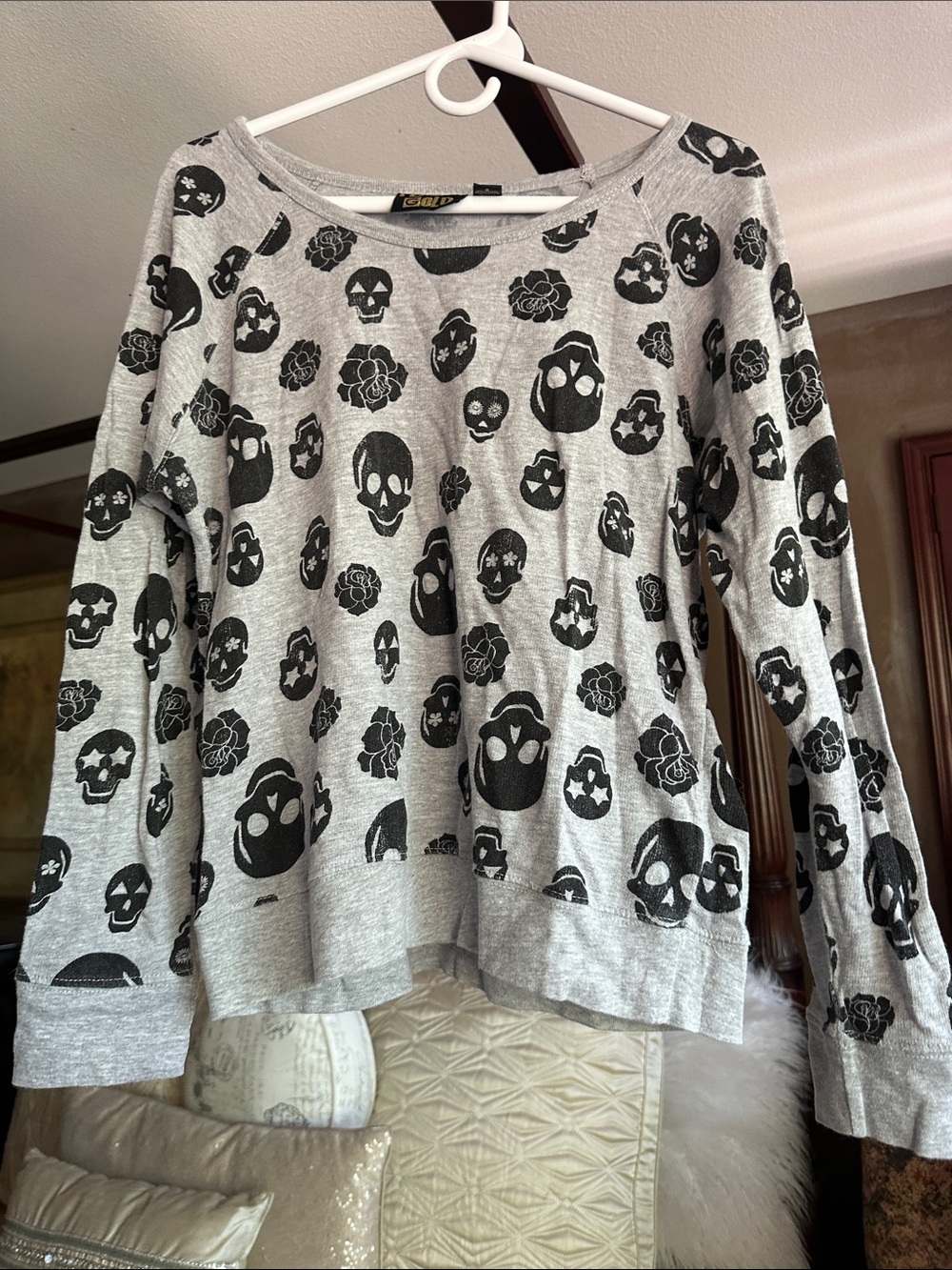 Planet Gold Grey Crewneck Sweater with Black Skull & Rose Print
